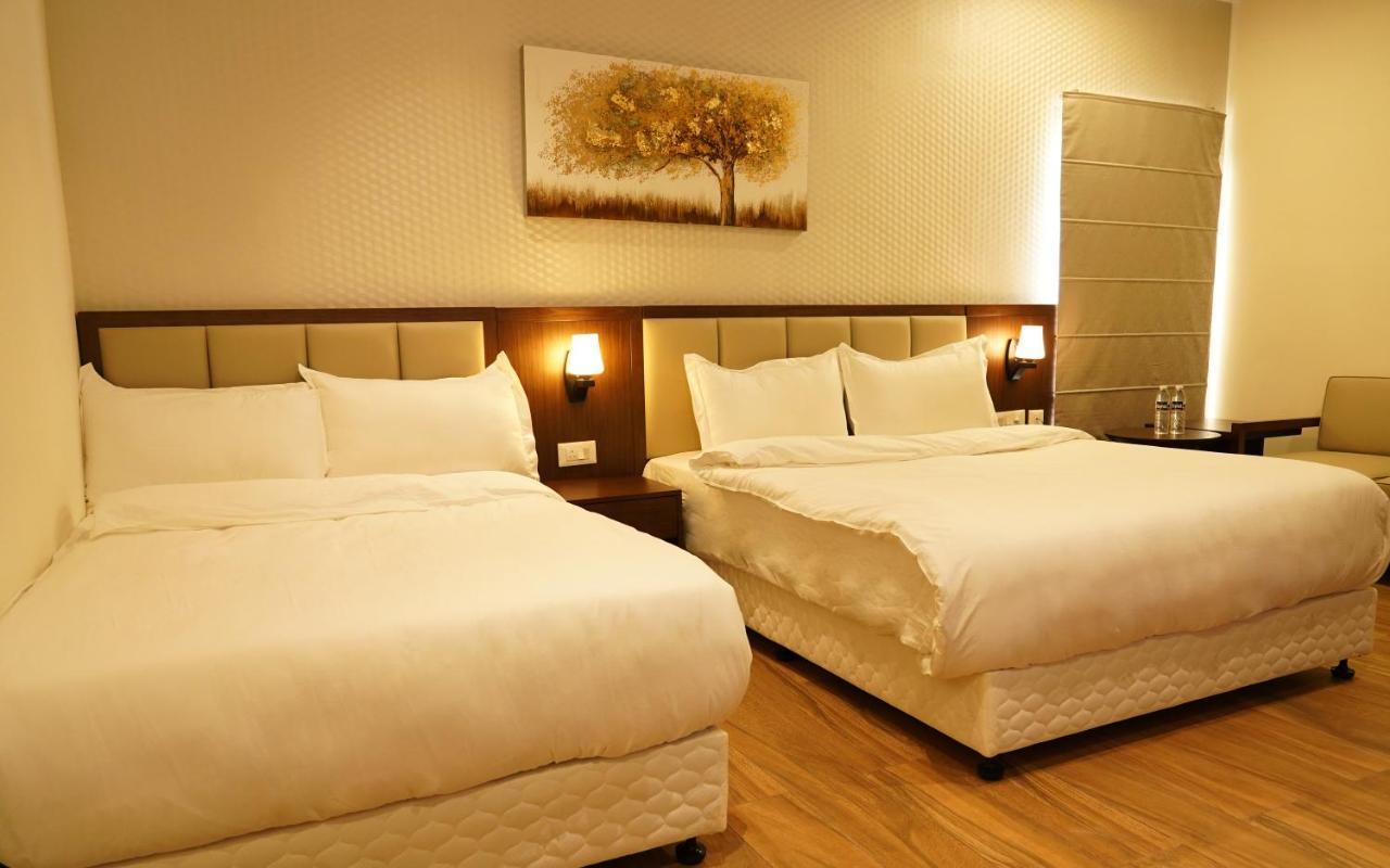 Hotel D Dev Vijayawada Exterior photo