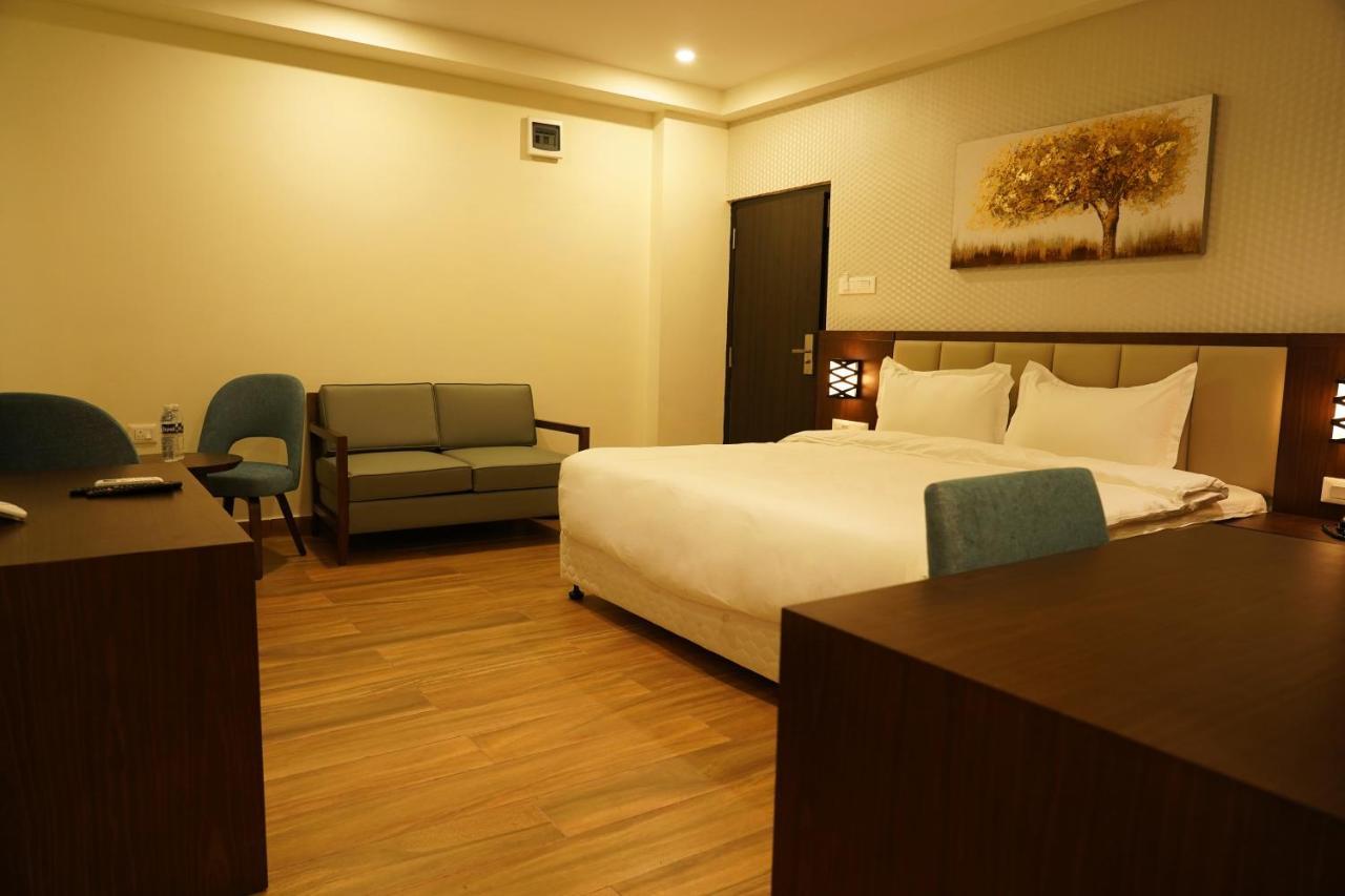 Hotel D Dev Vijayawada Exterior photo